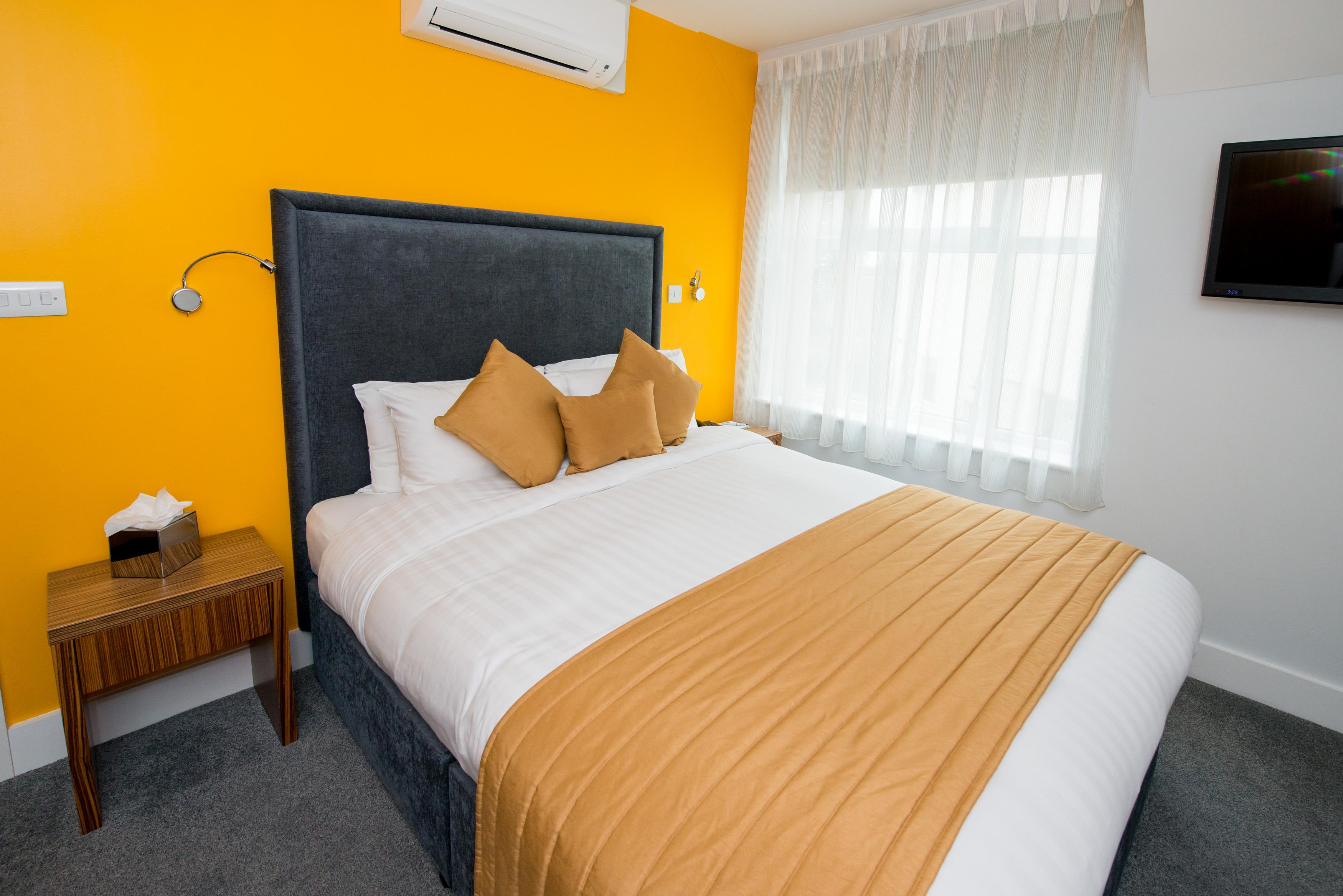 By Mercure Hotel